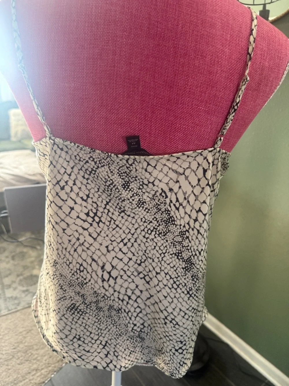 Banana Republic Black & White Snake Print Cami - Picture 3 of 4